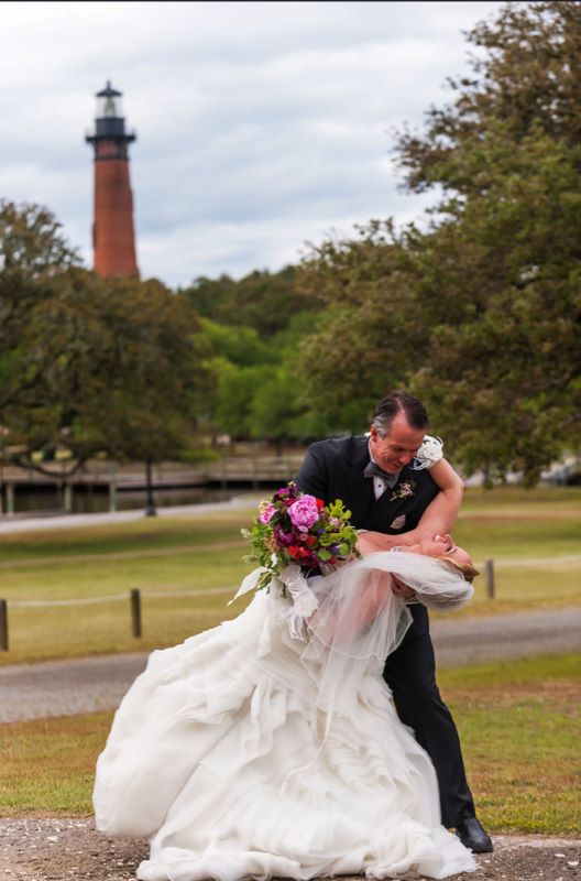 currituck-lighthouse-wedding-elopement